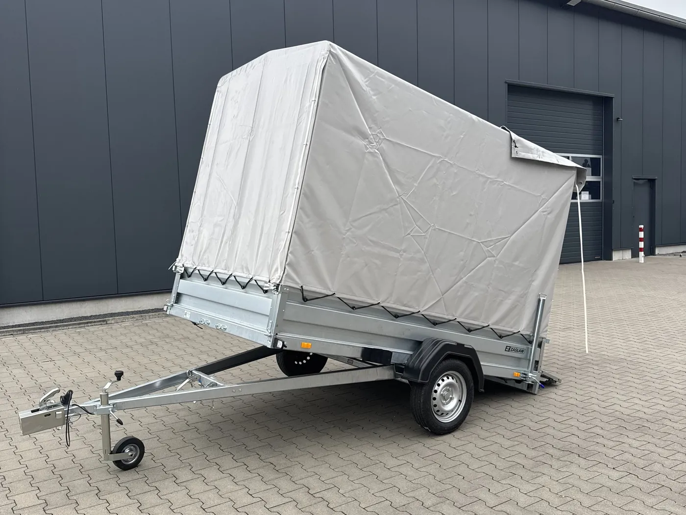 750-kg-Kastenanhänger der Mietschmiede – Ansicht 2